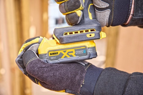 DEWALT DCF870E2T-GB 18V HYDRAULIC IMPACT DRIVER 2 x 1.7ah POWERSTACK BATTERIES & CHARGER