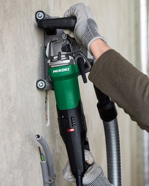 HIKOKI CM5MA/J1Z WALL CHASER 240V WITH 2 X DIAMOND BLADES INCLUDES TRIPLE BLADE WORTH £89.00 EX VAT